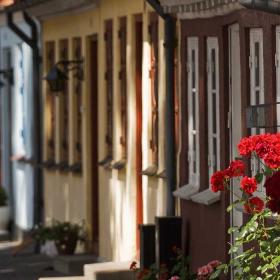 De hyggelige gamle huse i Bogenses gader